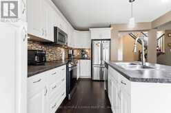 15 - 400 SKYLINE AVENUE | London Ontario | Slide Image Eight
