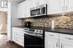 15 - 400 SKYLINE AVENUE | London Ontario | Slide Image Ten