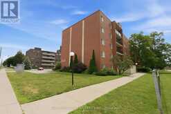 204 - 131 TAUNTON ROAD E | Oshawa Ontario | Slide Image Seven