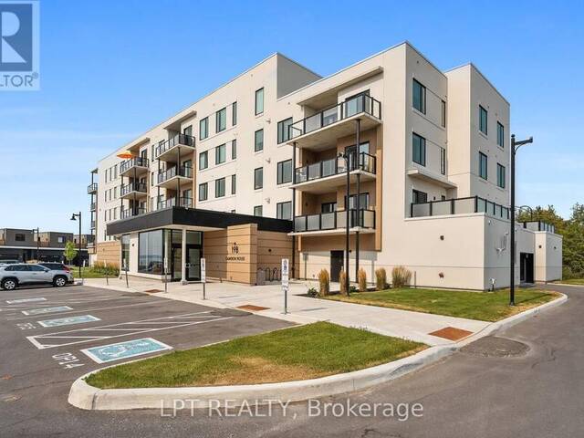 402 - 19B WEST STREET N Fenelon Falls Ontario, K0M 1N0 - 2 Bedrooms Waterfront Condo For Sale