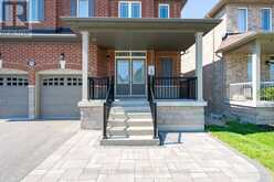 972 GREEN STREET | Innisfil Ontario | Slide Image Three