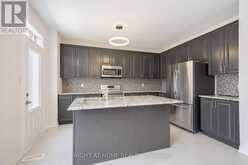 972 GREEN STREET | Innisfil Ontario | Slide Image Eight