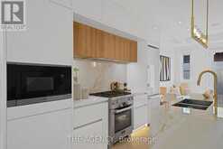 30 HILLHURST BOULEVARD | Toronto Ontario | Slide Image Seven