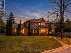 68 AUTUMN WAY Aurora Ontario, L4G 4P4