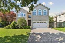 35 PALACE COURT | Richmond Hill Ontario | Slide Image One
