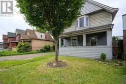 372 BEACH ROAD | Hamilton Ontario | Slide Image Three
