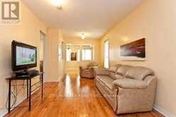 74 MOURNING DOVE CRESCENT | Toronto Ontario | Slide Image Three