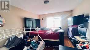 74 MOURNING DOVE CRESCENT | Toronto Ontario | Slide Image Eight