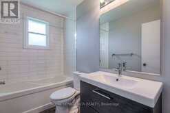 11 JACKSONS POINT AVENUE | Georgina Ontario | Slide Image Ten