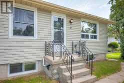 11 JACKSONS POINT AVENUE | Georgina Ontario | Slide Image Three