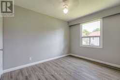 11 JACKSONS POINT AVENUE | Georgina Ontario | Slide Image Nine