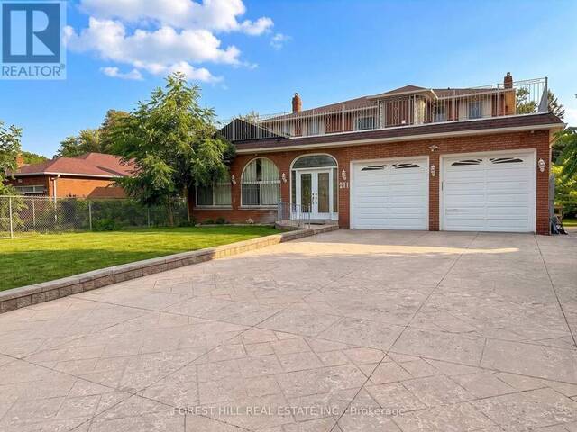 211 CARRVILLE ROAD Richmond Hill Ontario, L4C 6E4 - 6 Bedrooms Home For Sale