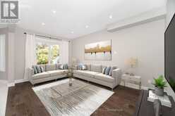 6 VITLOR DRIVE | Richmond Hill Ontario | Slide Image Ten