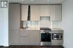 2301 - 3900 CONFEDERATION PARKWAY | Mississauga Ontario | Slide Image Five