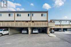 301 MILESTONE CRESCENT | Aurora Ontario | Slide Image Three