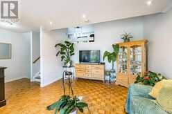 301 MILESTONE CRESCENT | Aurora Ontario | Slide Image Nine