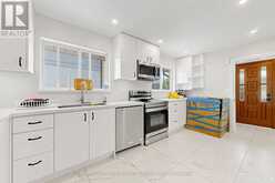 76 GOODERHAM DRIVE | Toronto Ontario | Slide Image Twelve