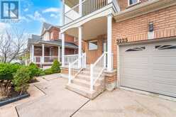 3225 ESCADA DRIVE | Mississauga Ontario | Slide Image Three