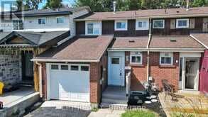 38 CHAUCER CRESCENT | Barrie Ontario | Slide Image One