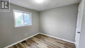 38 CHAUCER CRESCENT | Barrie Ontario | Slide Image Eighteen