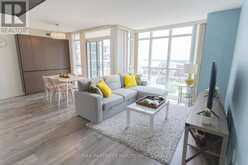 1806 - 15 ICEBOAT TERRACE | Toronto Ontario | Slide Image Four
