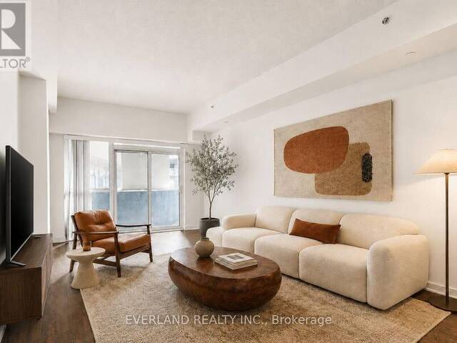 201 - 20 BRUYERES MEWS Toronto Ontario, M5V 0G8 - 2 Bedrooms Condo For Sale
