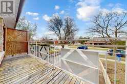 225 PINEWAY BOULEVARD | Toronto Ontario | Slide Image Thirty
