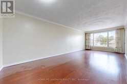 225 PINEWAY BOULEVARD | Toronto Ontario | Slide Image Six