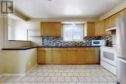 225 PINEWAY BOULEVARD | Toronto Ontario | Slide Image Nine