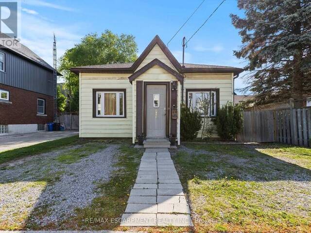 4774 SAINT CLAIR AVENUE Niagara Falls Ontario, L2E 3T1 - Property For Sale