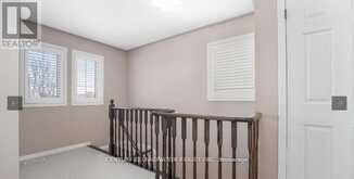 26 DUNCAN AVENUE | Brantford Ontario | Slide Image Nine