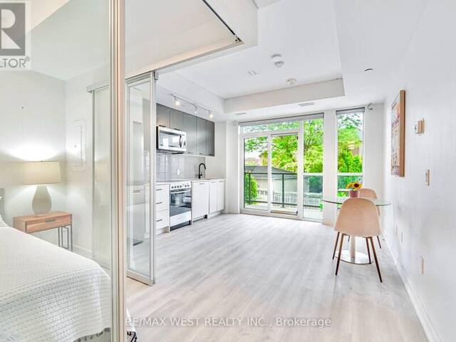 211 - 2300 ST CLAIR AVENUE W Toronto Ontario, M6N 0B3 - 2 Bedrooms Condo For Sale