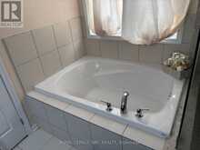 28 DULVERTON DRIVE | Brampton Ontario | Slide Image Sixteen