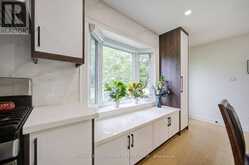 30 DALE AVENUE | Hamilton Ontario | Slide Image Twelve