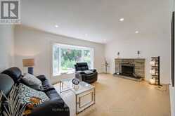 30 DALE AVENUE | Hamilton Ontario | Slide Image Fifteen