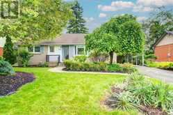30 DALE AVENUE | Hamilton Ontario | Slide Image Two