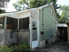 137 DUFFERIN STREET Orillia Ontario, L3V 5T1