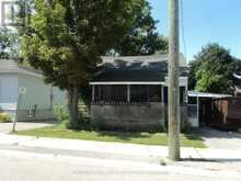 137 DUFFERIN STREET | Orillia Ontario | Slide Image Two