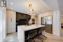 1360 OLD ENGLISH LANE | Oakville Ontario | Slide Image Thirteen