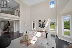24 WHITEWOOD DRIVE | Whitchurch-Stouffville Ontario | Slide Image Nine