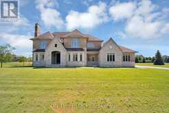 24 WHITEWOOD DRIVE | Whitchurch-Stouffville Ontario | Slide Image One