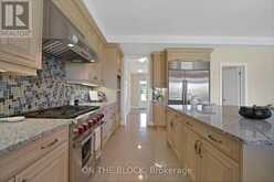 24 WHITEWOOD DRIVE | Whitchurch-Stouffville Ontario | Slide Image Twenty-one
