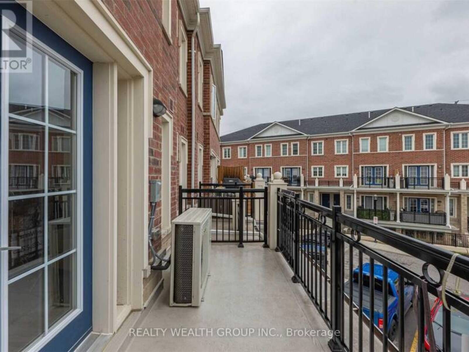 12 - 26 BRUCE STREET, Vaughan, Ontario L4L 1J4