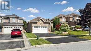 102 HUNTINGTON CRESCENT | Clarington Ontario | Slide Image Three