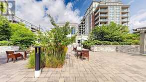 507 - 15 STOLLERY POND CRESCENT | Markham Ontario | Slide Image Forty