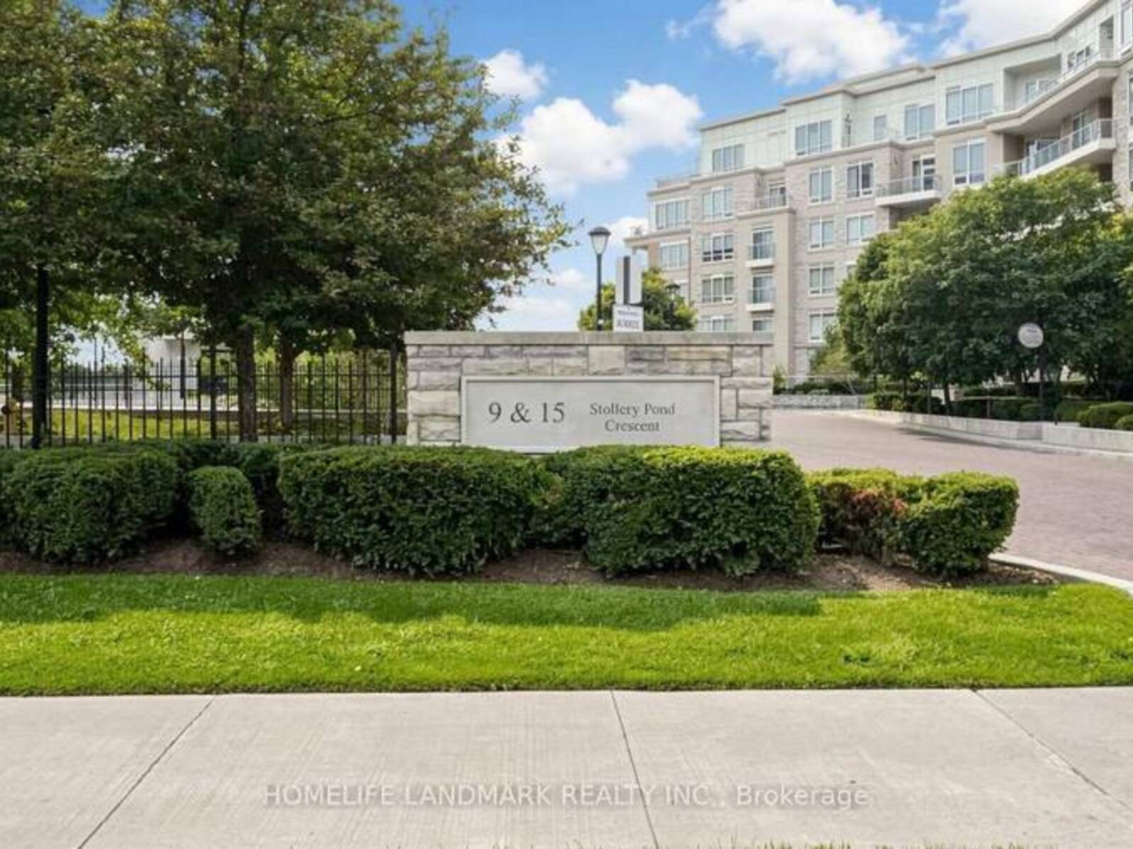 507 - 15 STOLLERY POND CRESCENT, Markham, Ontario L6C 0Y4