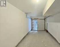 14 MAGNOLIA LANE | Barrie Ontario | Slide Image Thirteen