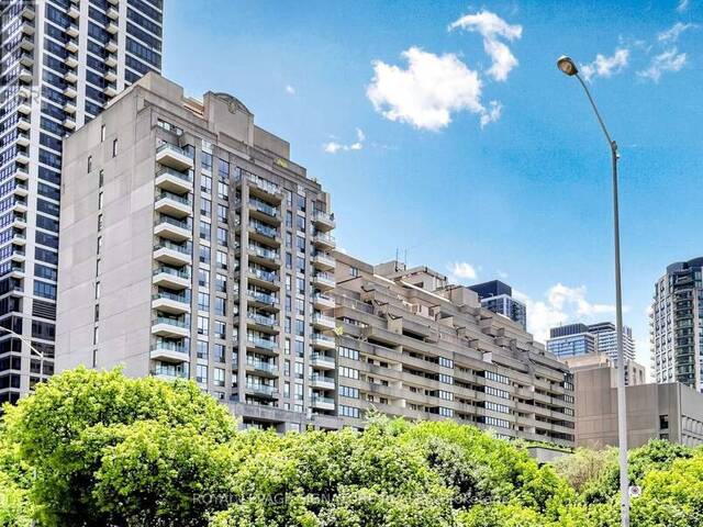 1801 - 388 BLOOR STREET E Toronto Ontario, M4W 3W9 - 2 Bedrooms Condo For Sale