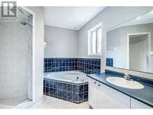 18 MERGANSER COURT | Barrie Ontario | Slide Image Seven