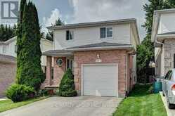 271 RESURRECTION DRIVE | Kitchener Ontario | Slide Image One